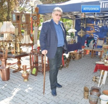 Atitudinea: Ovidiu Brăilou, apel către cei trişti şi urâţi :))
